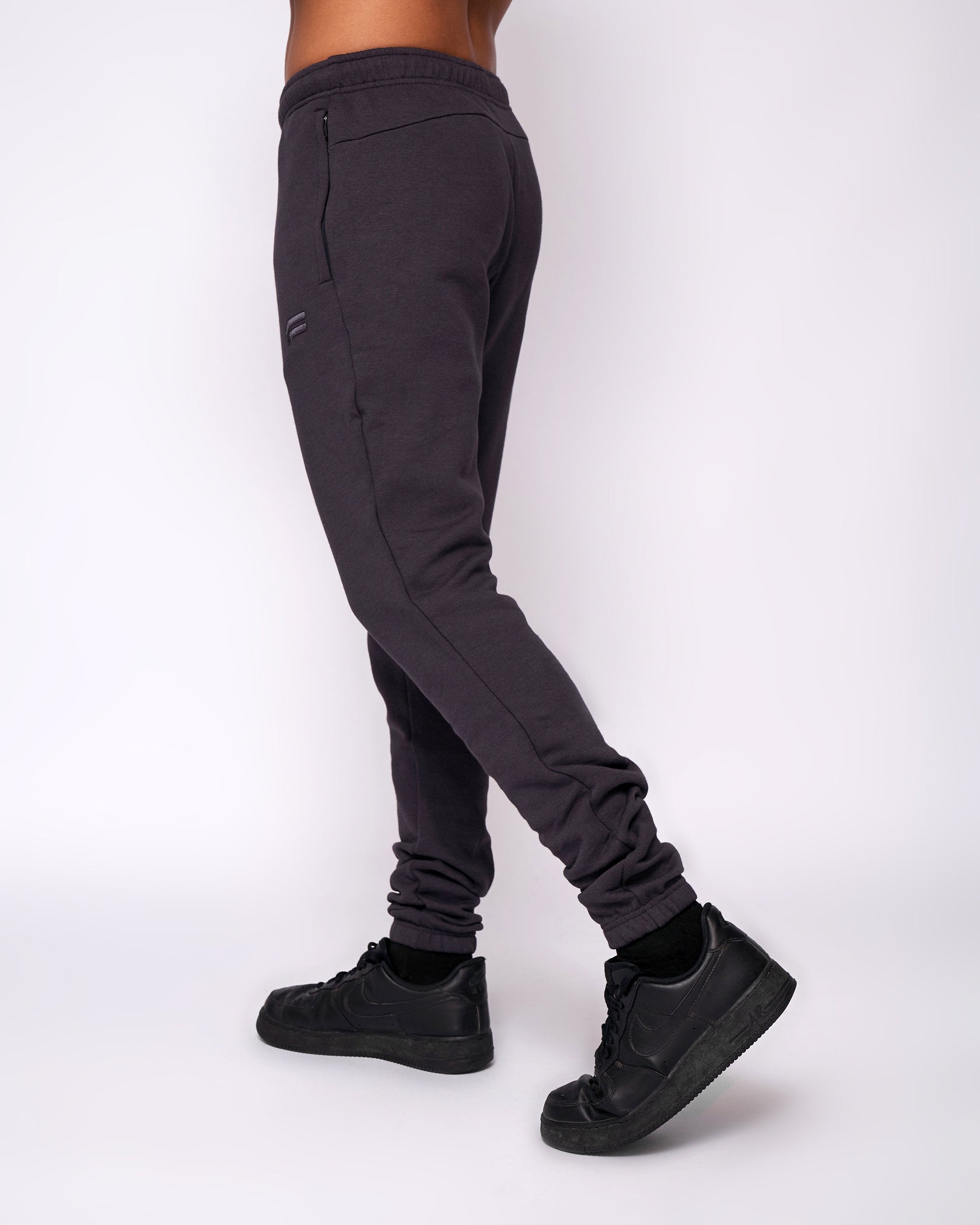 ★ODOR★ Ment strap jogger P0000GEJ Essential Jogger - Shadow Grey - Fortex Fitness